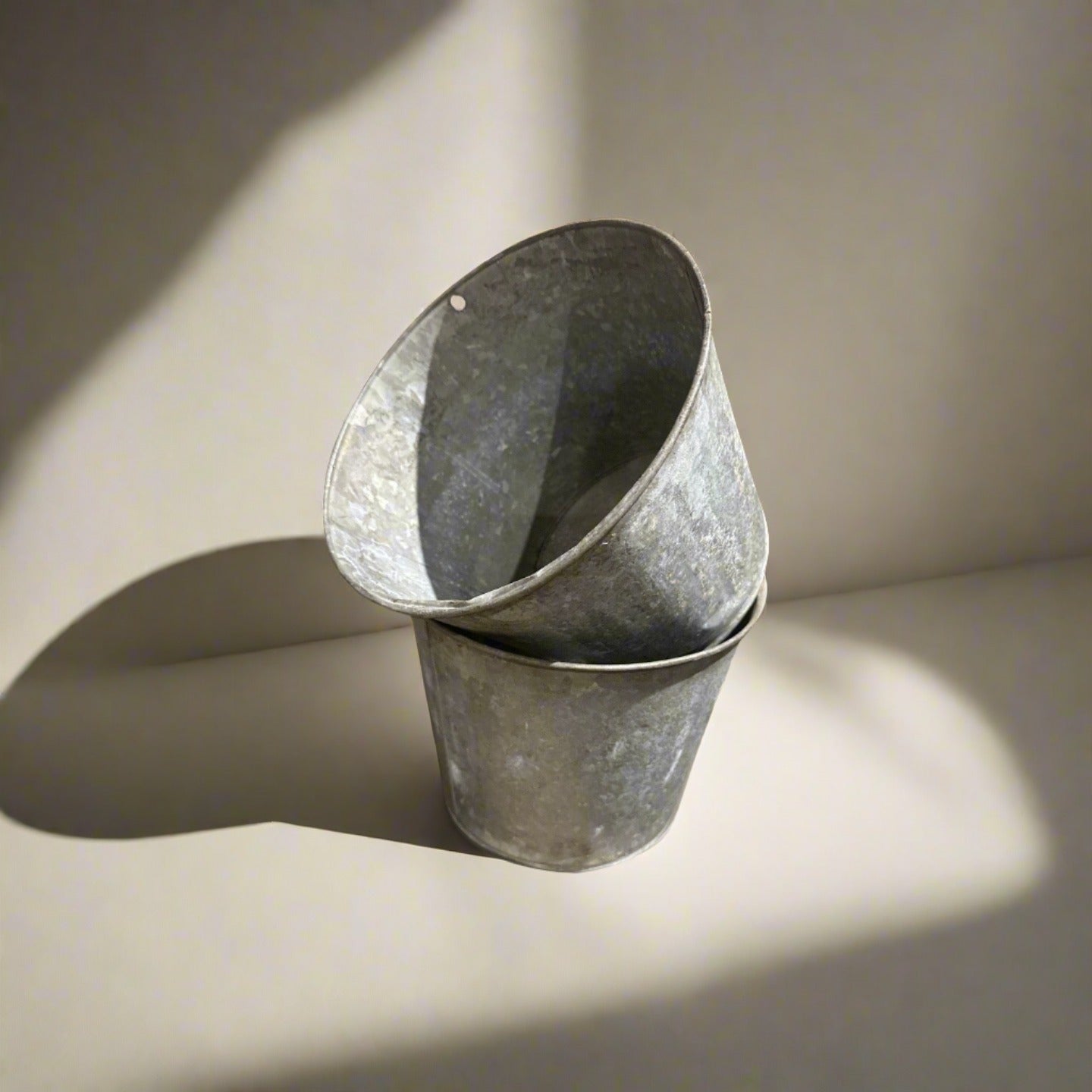 HLHF Sap Bucket Accessories Furniture Store Burlington Ontario Near Me