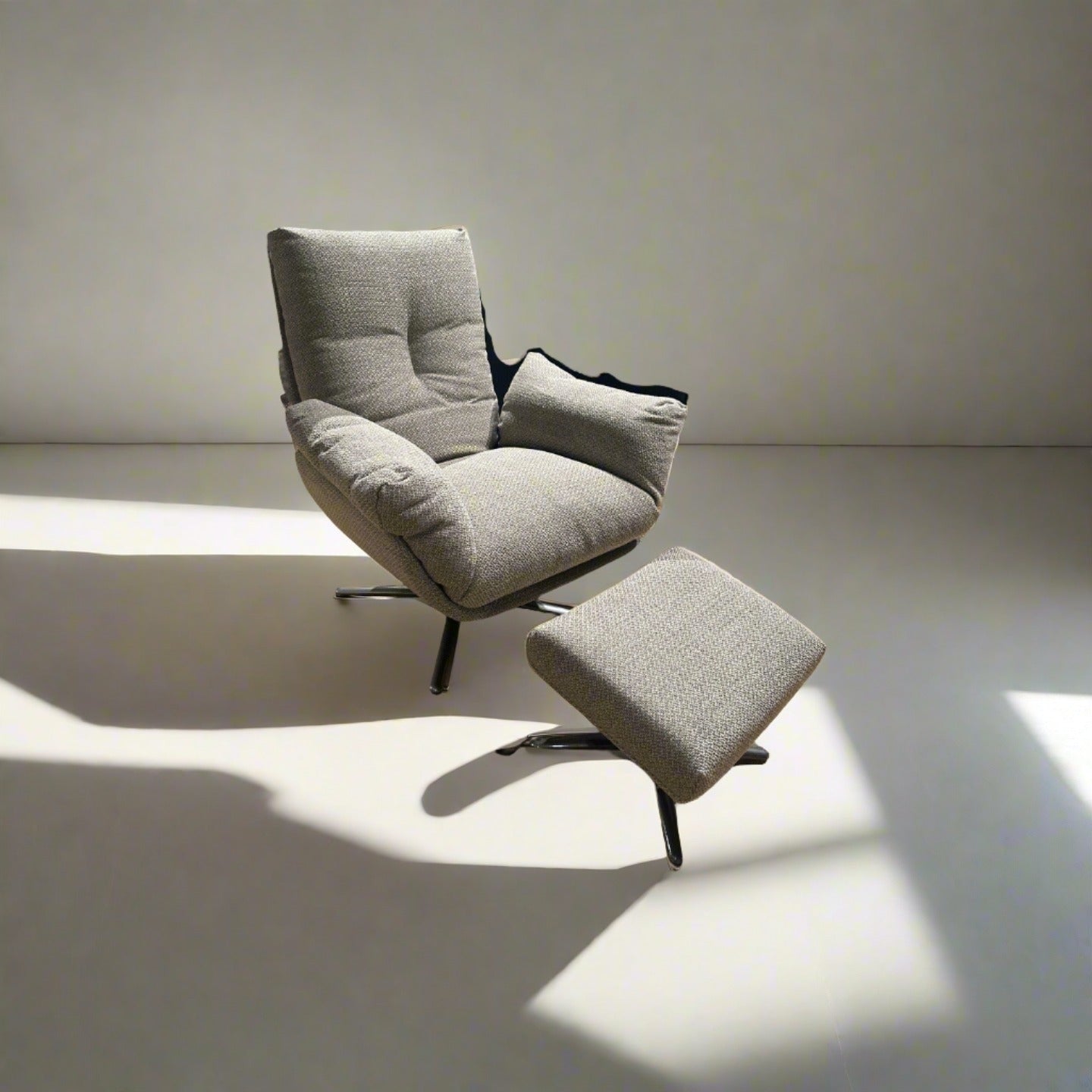 HLHF Contour Chair & Ottoman Accent Chairs Furniture Store Burlington Ontario Near Me