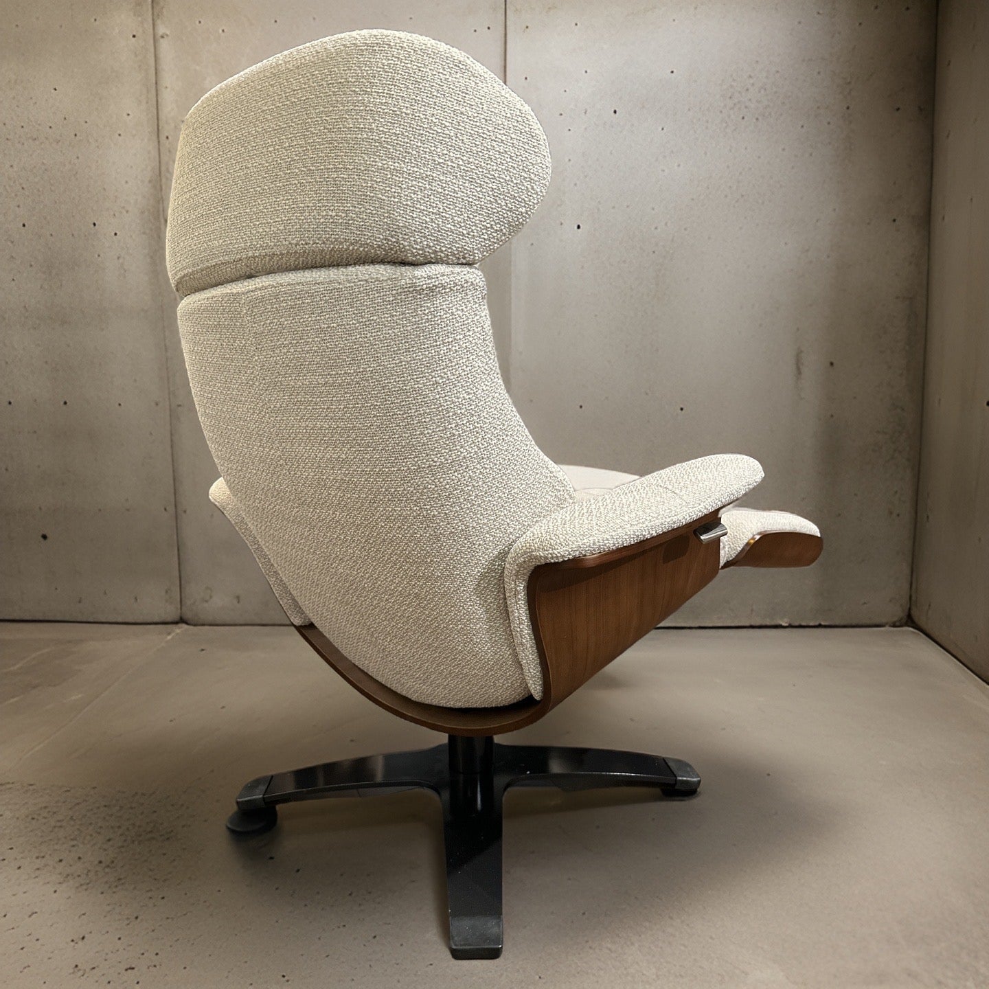 HLHF Arch Lounge Accent Chair & Ottoman - Cream Accent Chairs Furniture Store Burlington Ontario Near Me