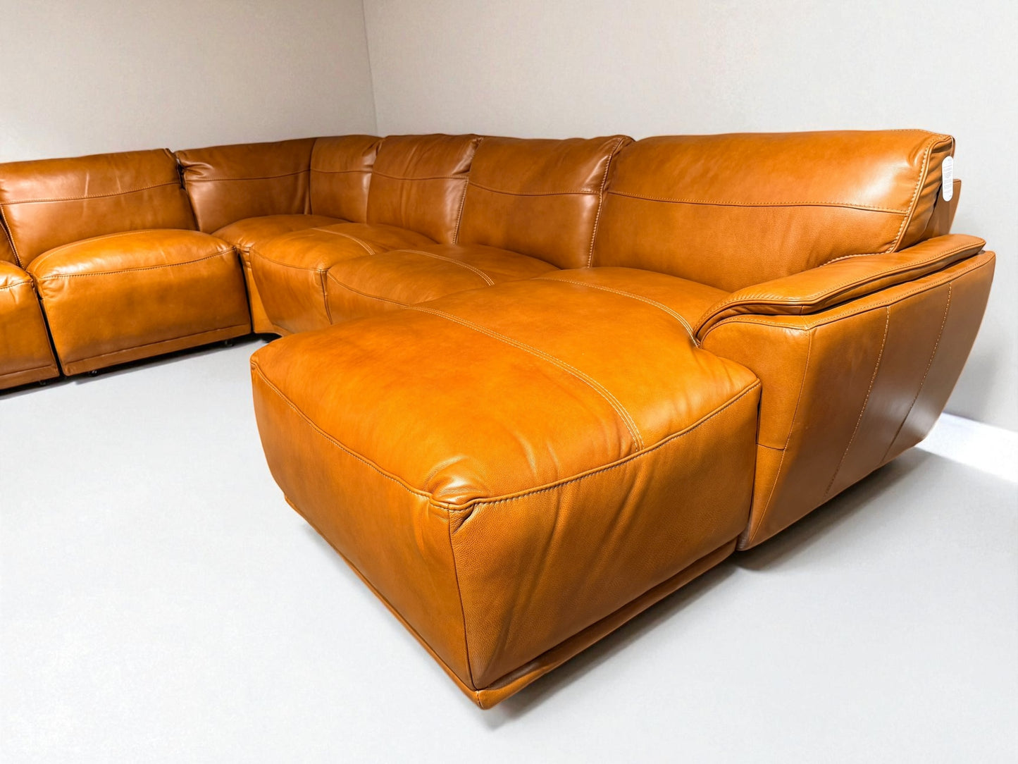 HLHF Berlin Saddle Leather Sectional Living, New Arrivals Furniture Store Burlington Ontario Near Me