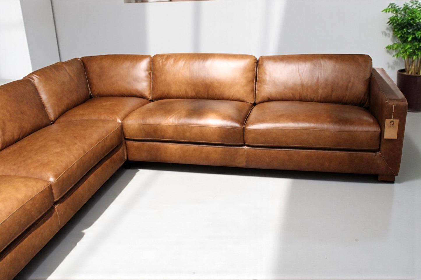 HLHF Old Saddle Leather Sectional Living, New Arrivals Furniture Store Burlington Ontario Near Me