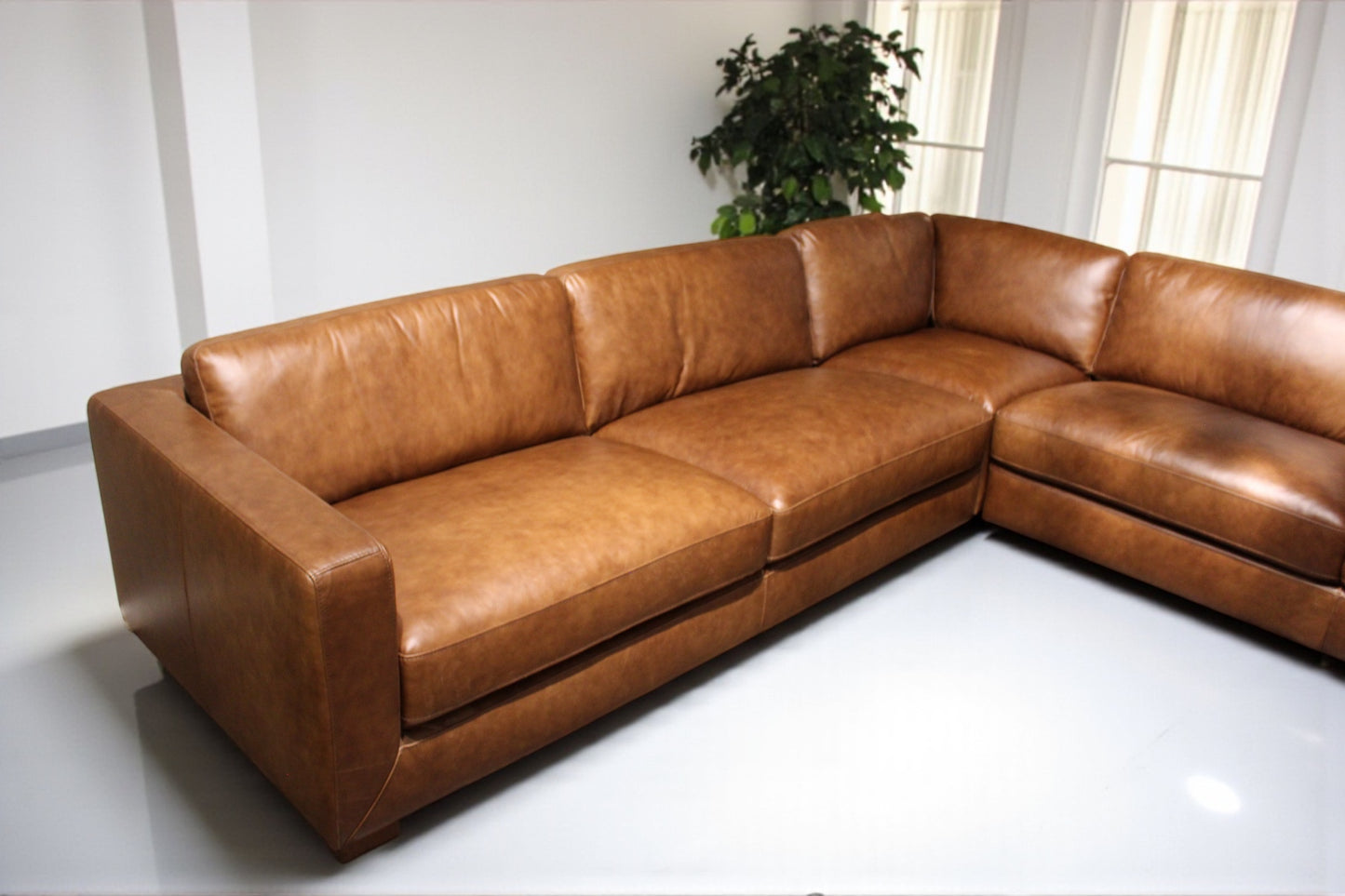 HLHF Old Saddle Leather Sectional Living, New Arrivals Furniture Store Burlington Ontario Near Me