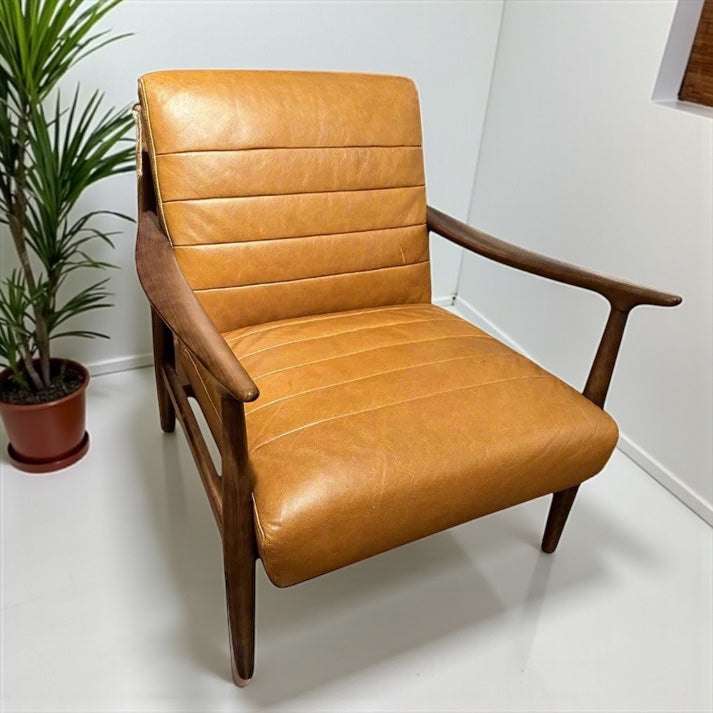 HLHF Curve Leather Accent Chair - Cognac Accent Chairs Furniture Store Burlington Ontario Near Me