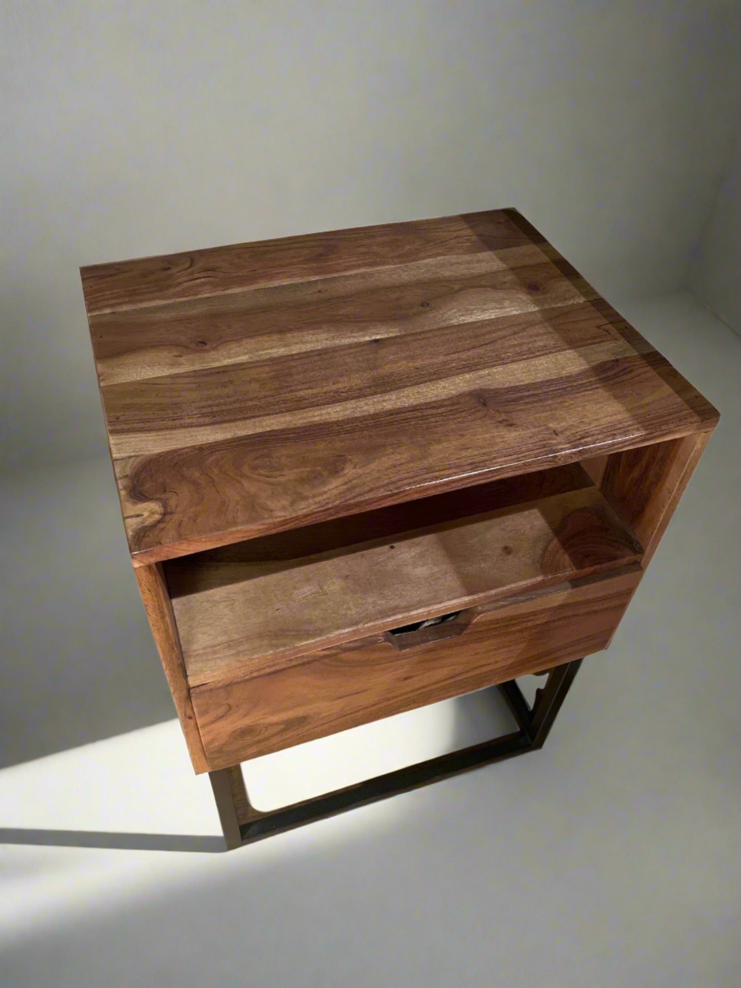 HLHF Carter 1032 Side Table Occasional Furniture Store Burlington Ontario Near Me