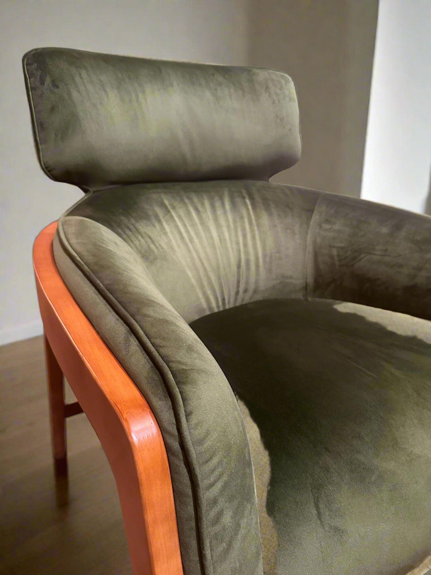 HLHF Bend Fabric Accent Chair - Green Velvet Accent Chairs, Living Furniture Store Burlington Ontario Near Me 