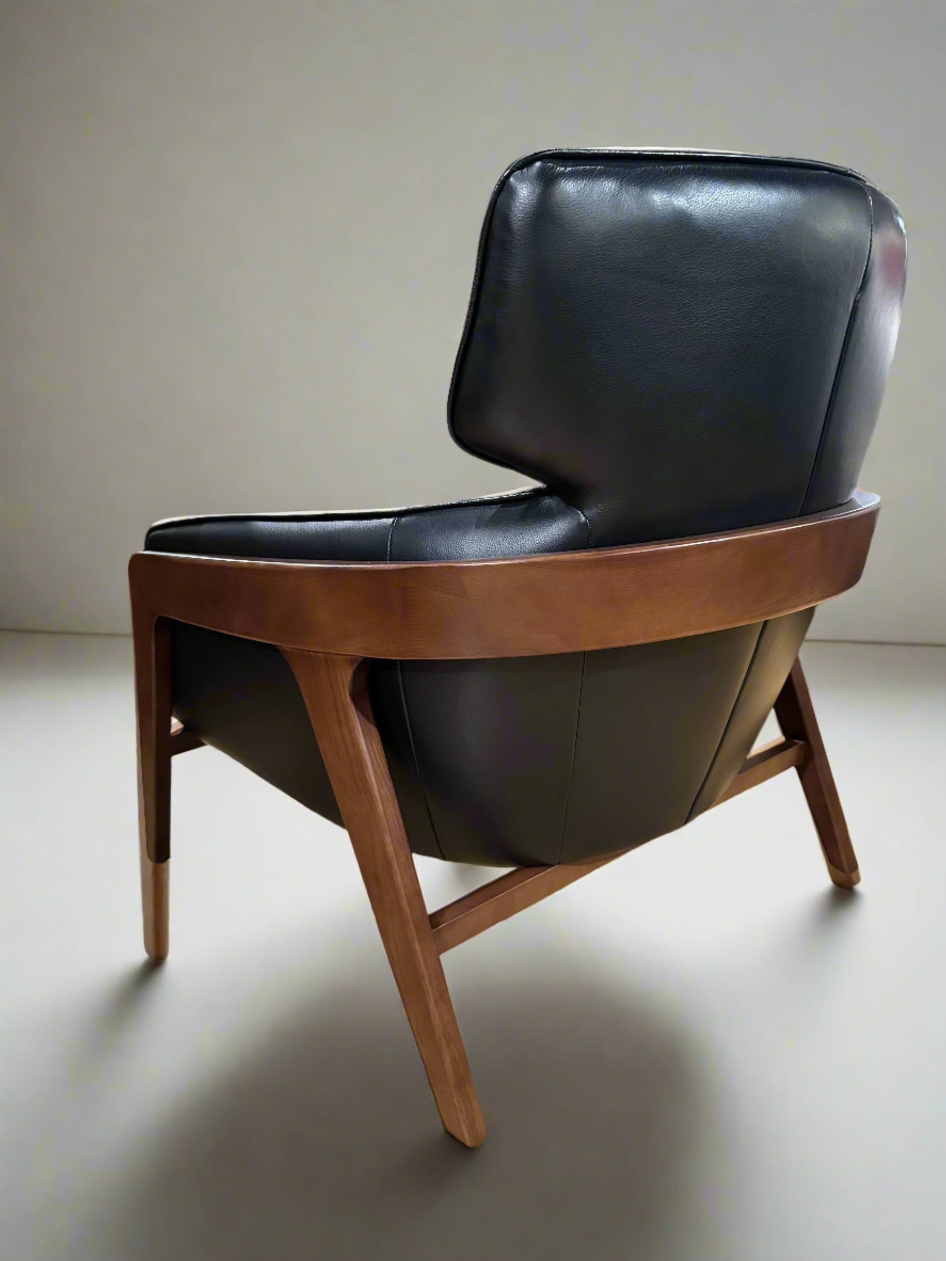 HLHF A993 Bend Leather Accent Chair - Black Accent Chairs, Living Furniture Store Burlington Ontario Near Me 