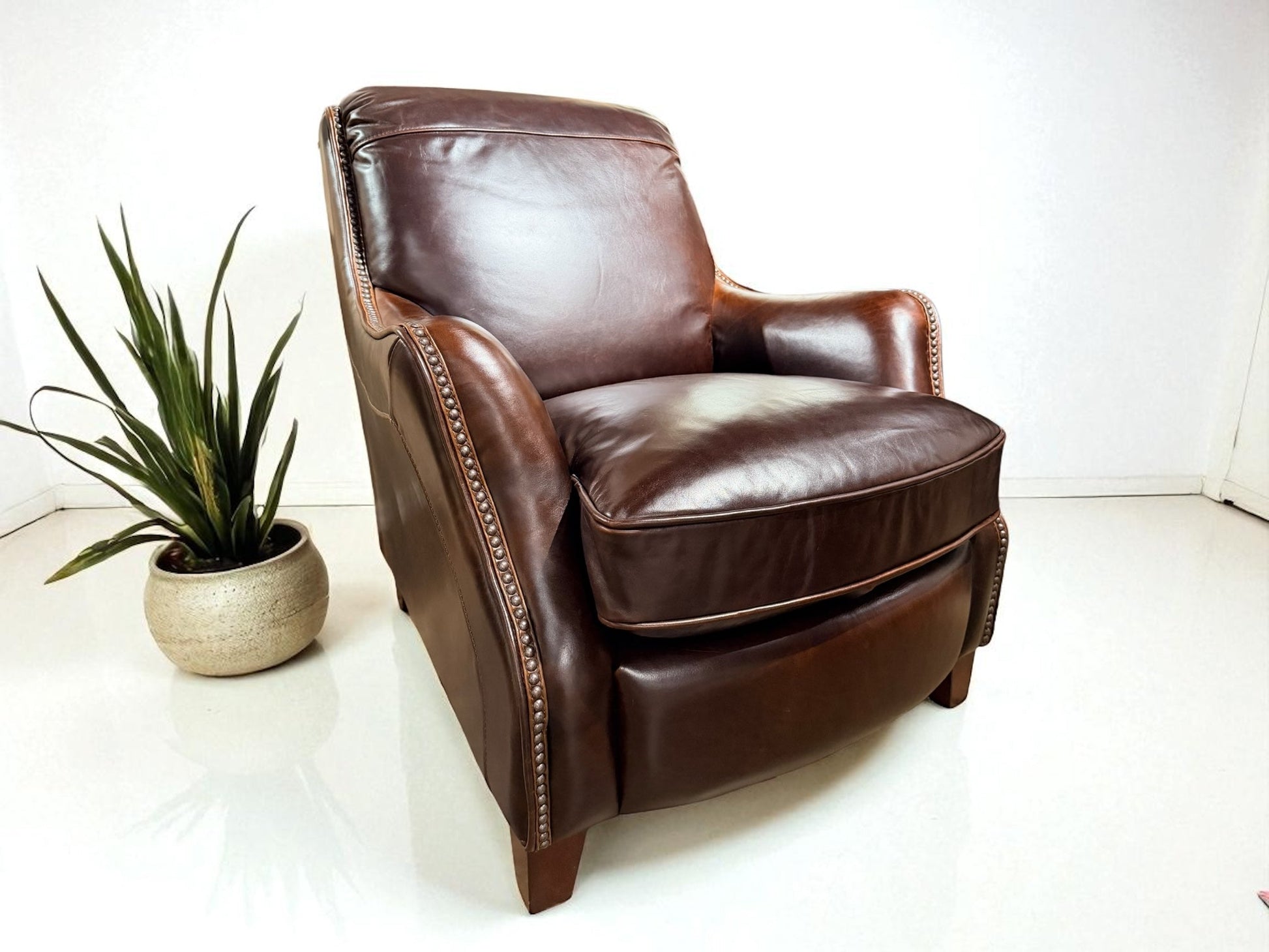 HLHF Sandcherry Leather Chair Accent Chairs, Living, Sale Furniture Store Burlington Ontario Near Me 