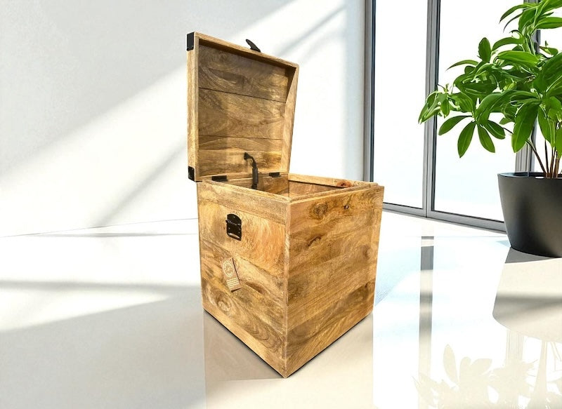 HLHF 2518 Wood Trunk Accessories, Occasional Furniture Store Burlington Ontario Near Me 
