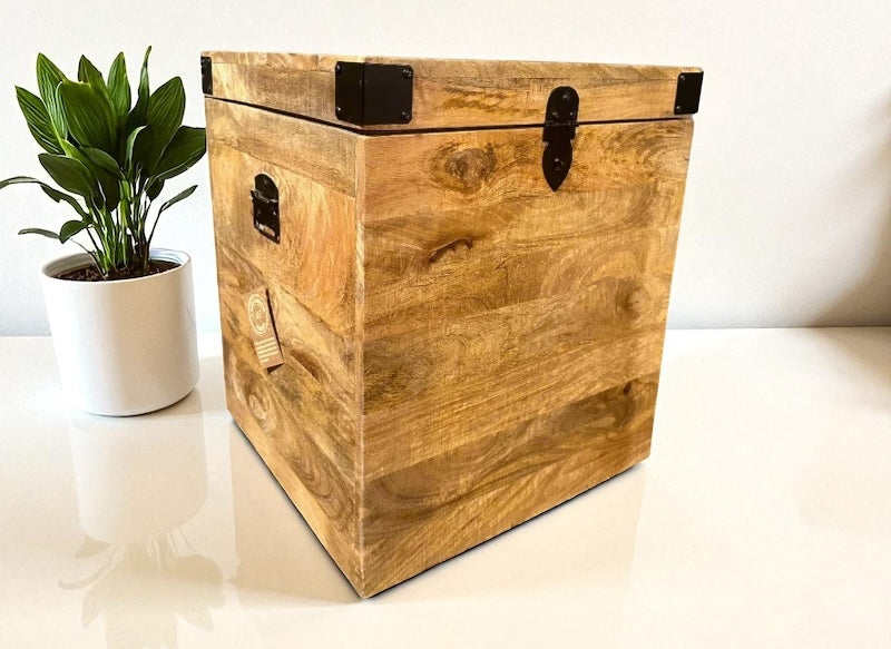 HLHF 2518 Wood Trunk Accessories, Occasional Furniture Store Burlington Ontario Near Me 