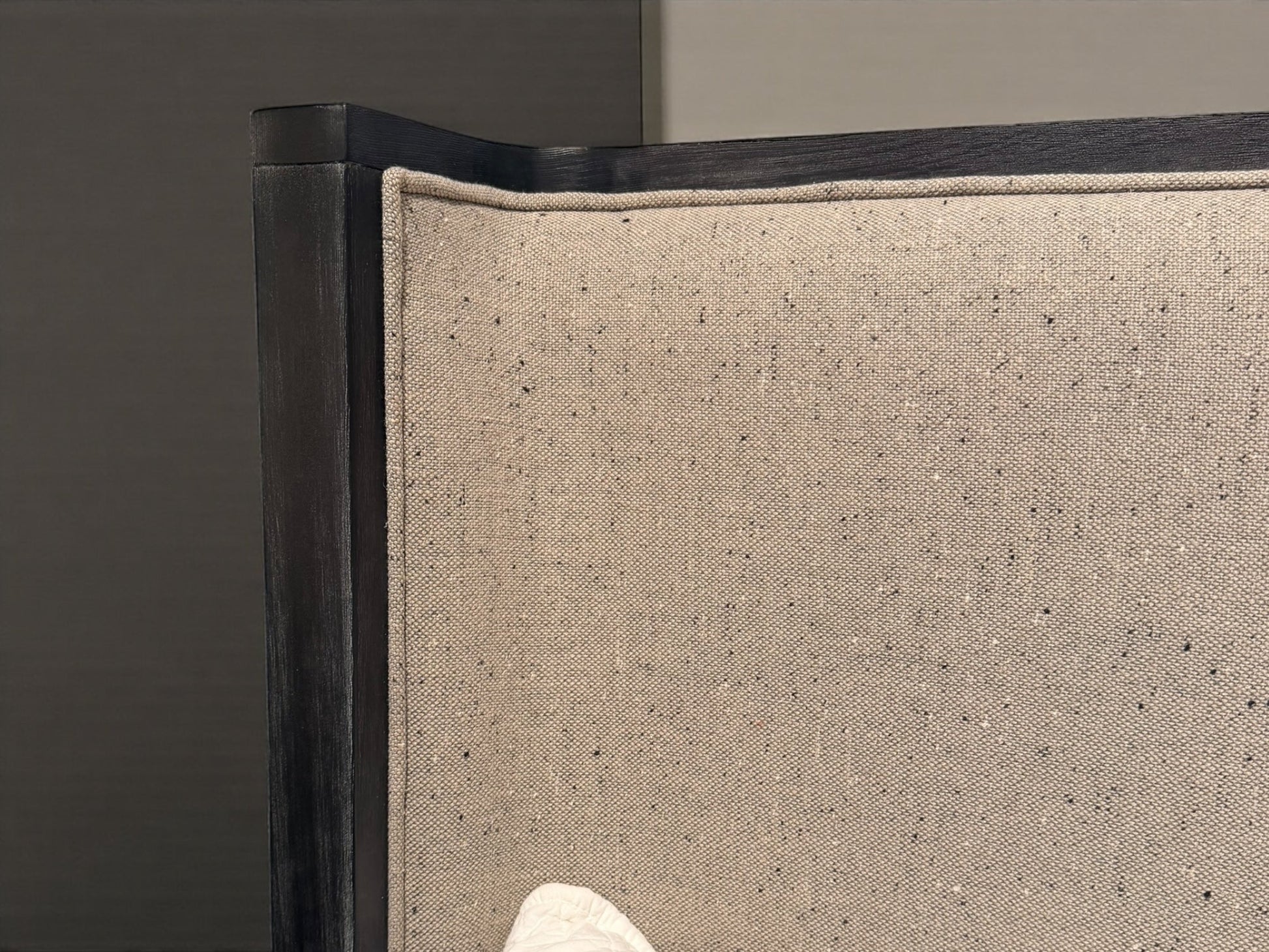 HLHF 528Q Upholstered Queen Bed Bedroom, Sale Furniture Store Burlington Ontario Near Me 