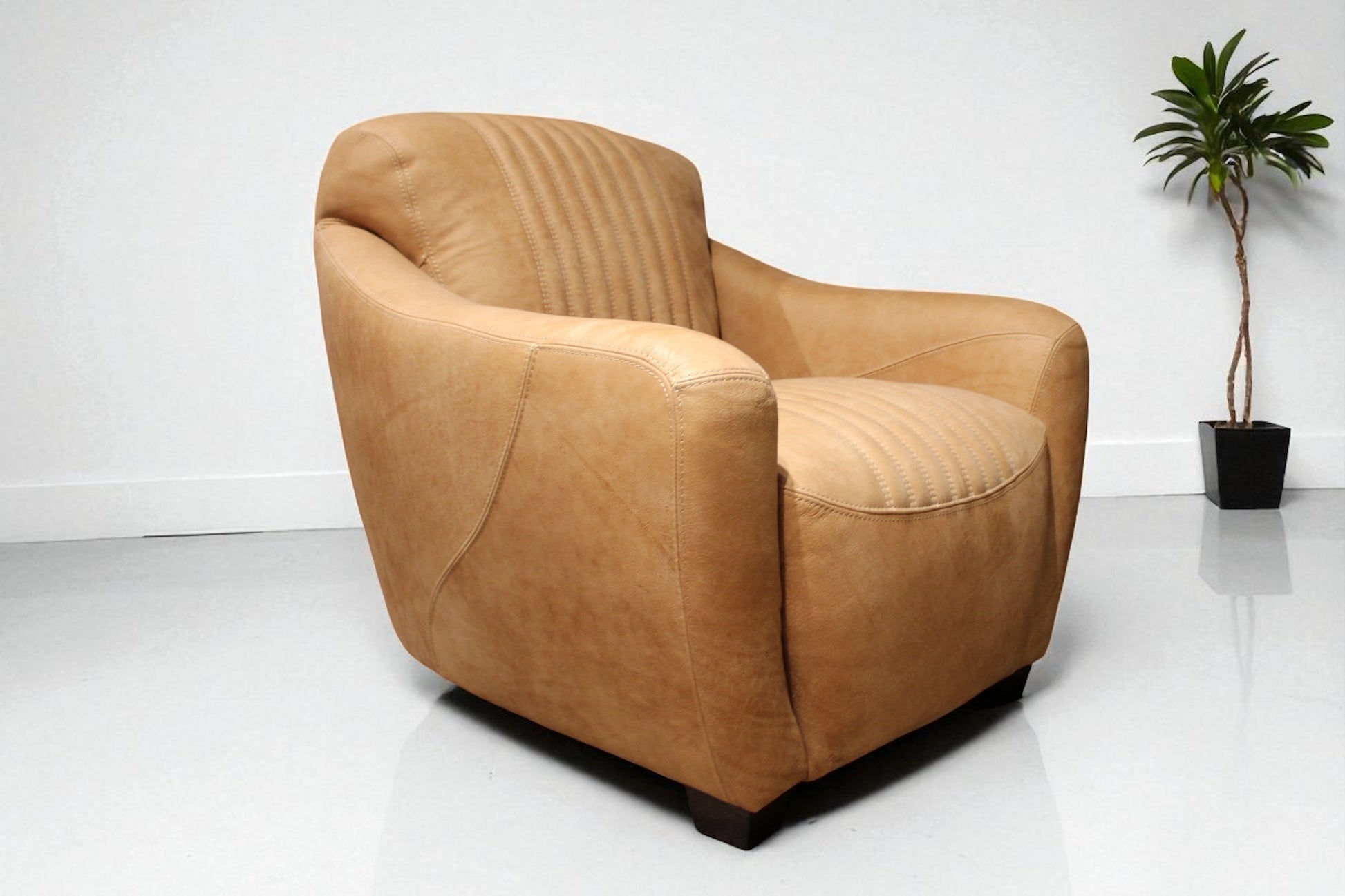 HLHF J365 Cigar Leather Club Chair Accent Chairs, Living Furniture Store Burlington Ontario Near Me 