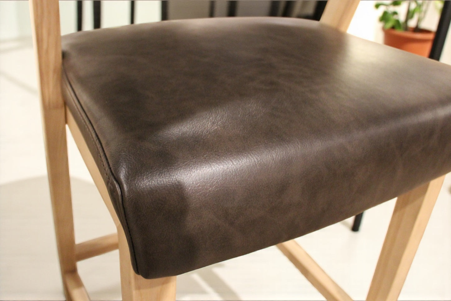 HLHF 2128 Stool - Bison Stools, Stools & Bars Furniture Store Burlington Ontario Near Me 