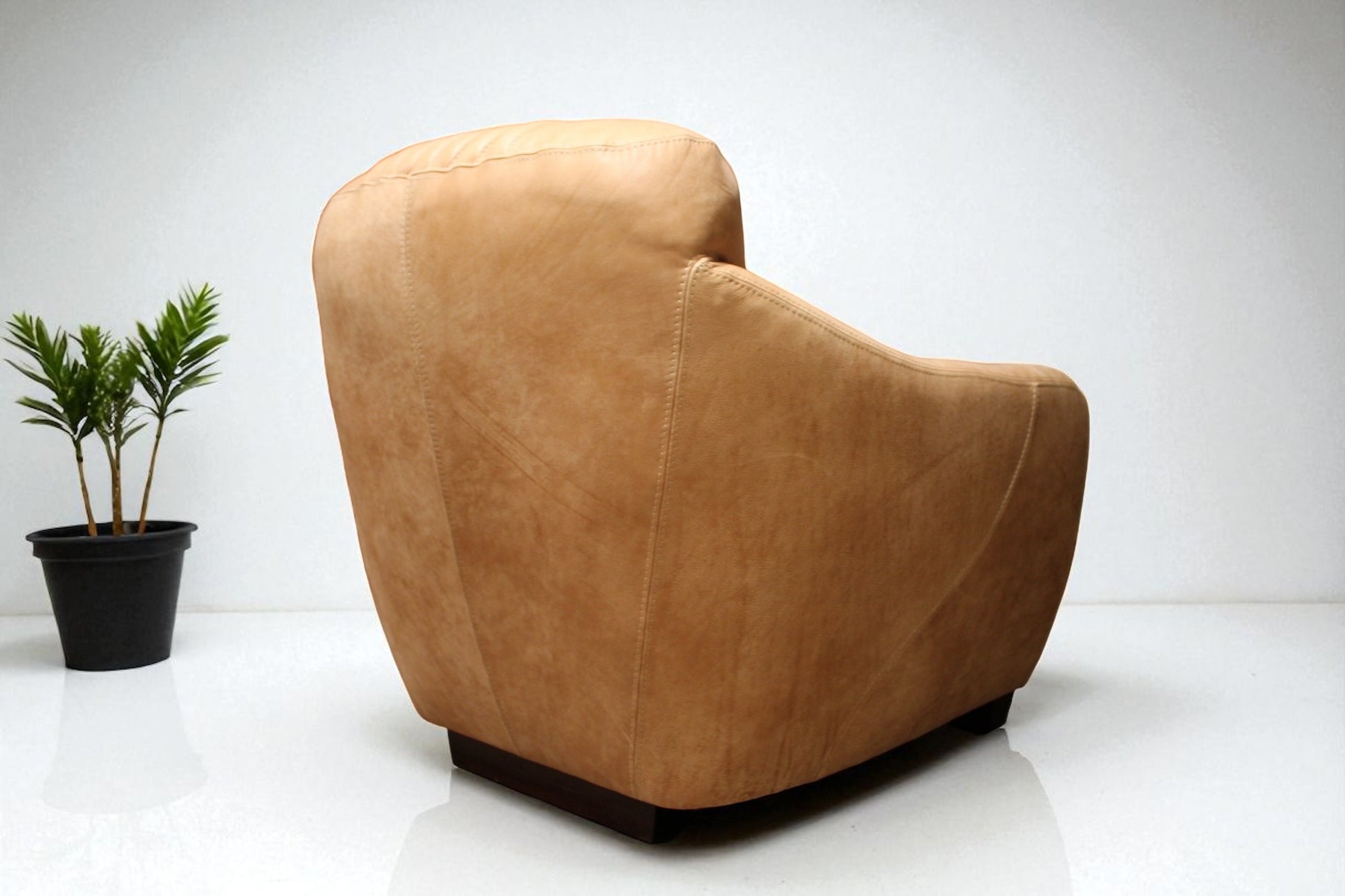 HLHF J365 Cigar Leather Club Chair Accent Chairs, Living Furniture Store Burlington Ontario Near Me 