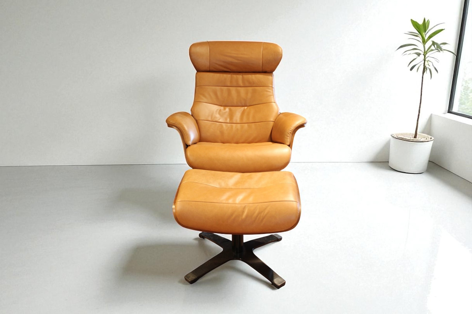 HLHF Arch Leather Lounge Accent Chair & Ottoman - Whiskey Accent Chairs Furniture Store Burlington Ontario Near Me 